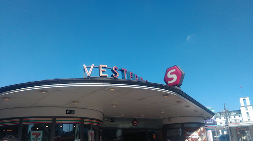 Kiss me, I am half - Irish